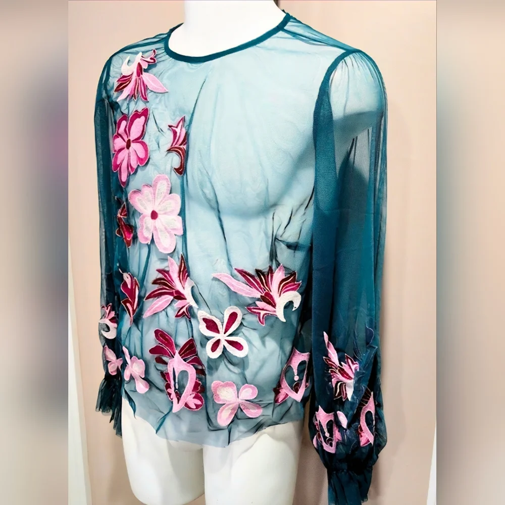 NWT By Anthropologie Long-Sleeve Embroidered Cropped Mesh Top Size 1X - Picture 2 of 16